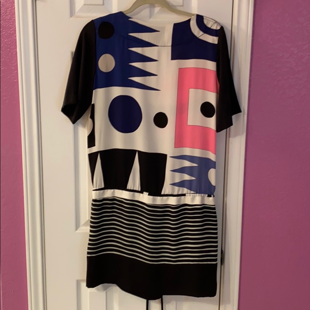 Diane vonFurstnberg size 6 - Picture 2 of 3